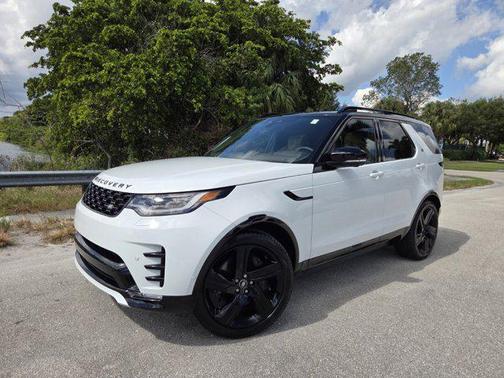 2025 Land Rover Discovery P360 Dynamic SE
