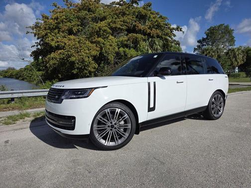 Fuji White 2026 Land Rover Range Rover P530 SE 7 Seat