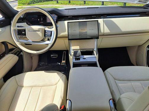 2024 Land Rover Range Rover P400 SE