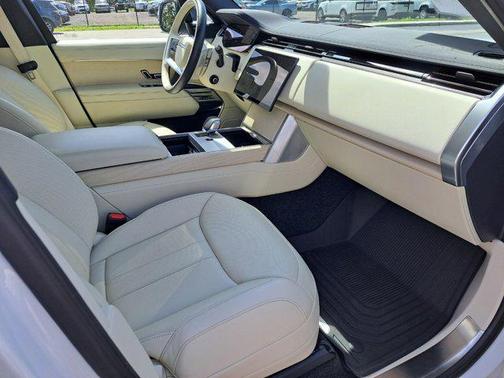 2024 Land Rover Range Rover P400 SE