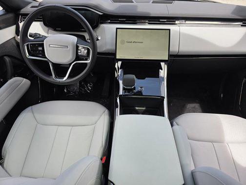 Santorini Black Metallic 2026 Land Rover Range Rover Sport SE