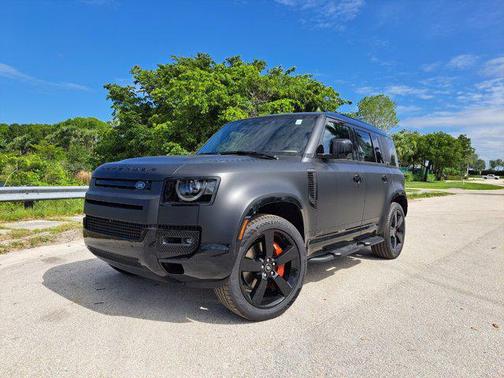 2025 Land Rover Defender 110 P400 X