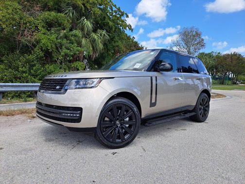 2025 Land Rover Range Rover P550e SE