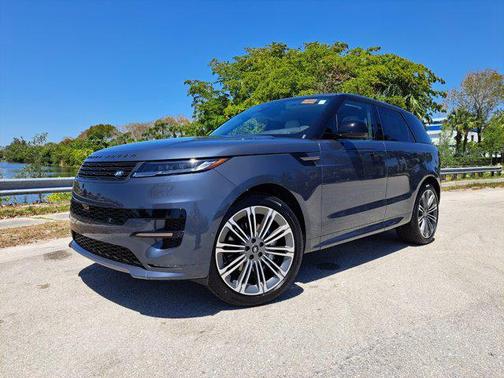 2025 Land Rover Range Rover Sport SE
