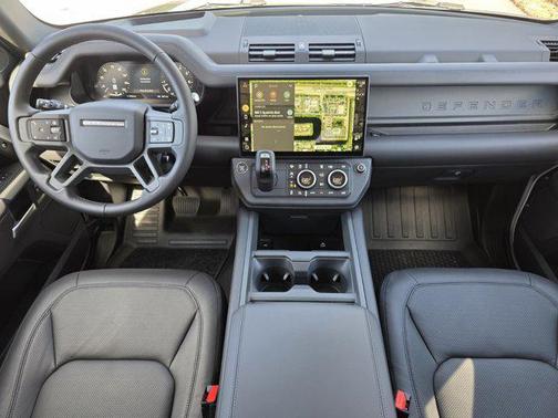 2026 Land Rover Defender P400 X-Dynamic SE