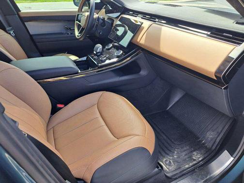2023 Land Rover Range Rover Sport SE