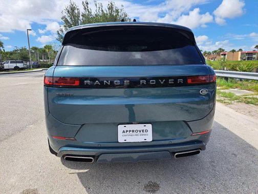 2023 Land Rover Range Rover Sport SE