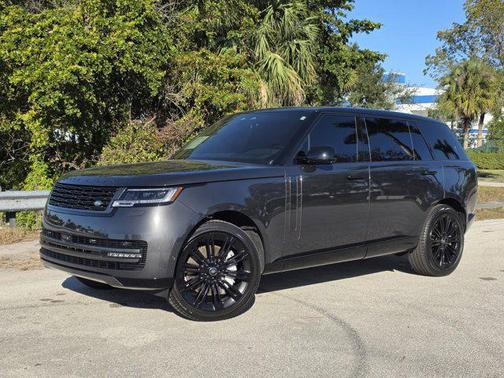 2025 Land Rover Range Rover P530 SE 7 Seat