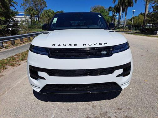2025 Land Rover Range Rover Sport SE