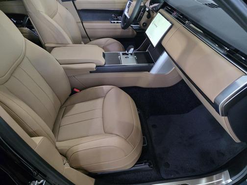 1lc-301my 2026 Land Rover Range Rover P400 SE