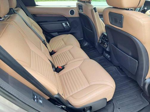 2023 Land Rover Discovery P360 HSE R-Dynamic