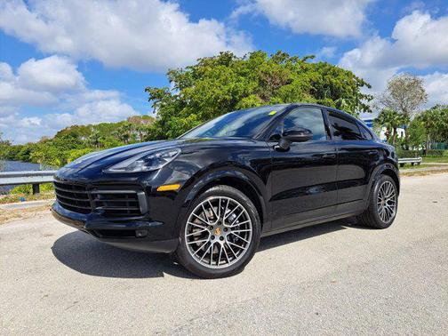 2021 Porsche Cayenne Base