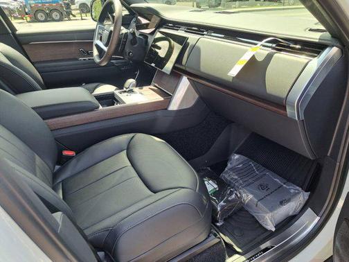 2025 Land Rover Range Rover P530 Autobiography 7 Seat