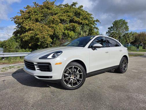 Chalk 2021 Porsche Cayenne S