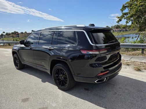 2021 Jeep Grand Cherokee L Summit