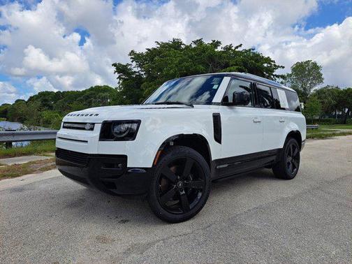 2025 Land Rover Defender V8