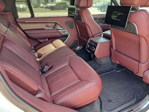 2024 Land Rover Range Rover P530 Autobiography