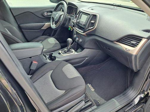 2018 Jeep Cherokee Latitude