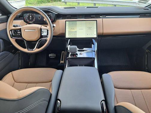 2025 Land Rover Range Rover Sport SE