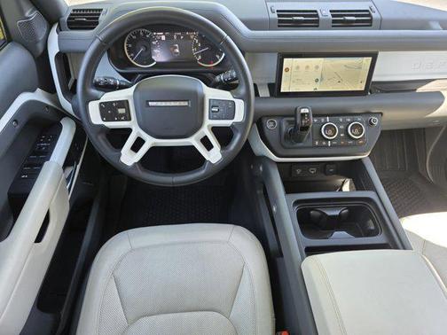 Oyster 2023 Land Rover Defender 110 SE