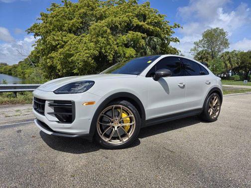 2024 Porsche Cayenne Turbo GT