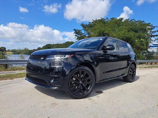 2025 Land Rover Range Rover Sport SE