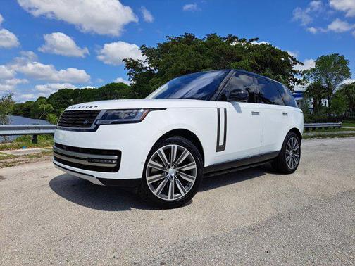 2023 Land Rover Range Rover P530 SE