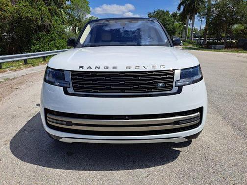 2023 Land Rover Range Rover P530 SE
