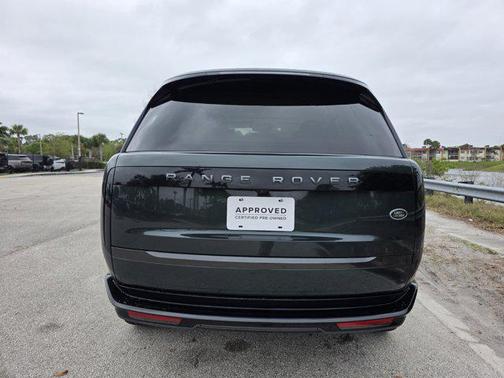 2023 Land Rover Range Rover P530 SE