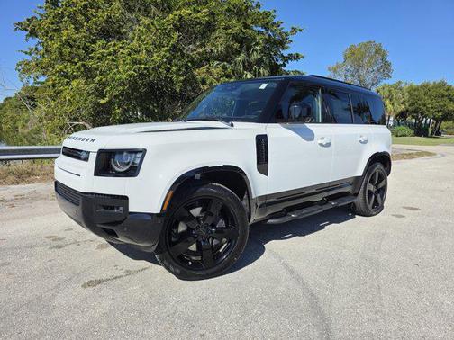 2026 Land Rover Defender P400 X-Dynamic SE