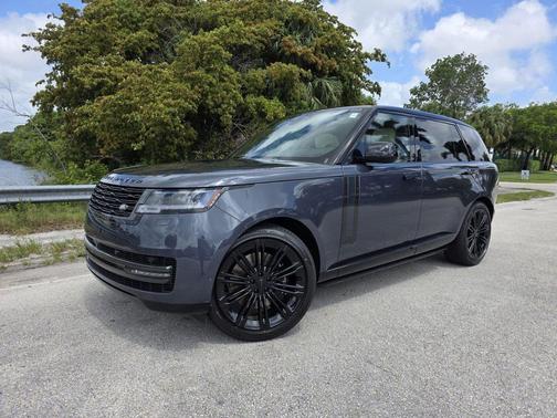 Varesine Blue Metallic 2026 Land Rover Range Rover P530 Autobiography