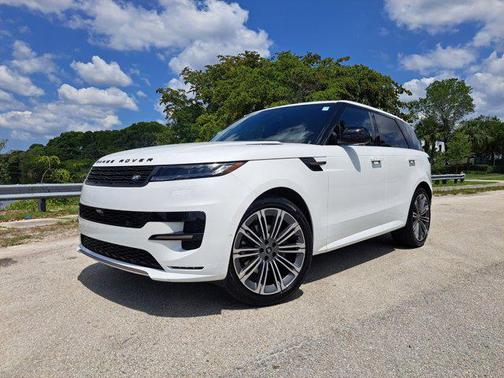 2025 Land Rover Range Rover Sport SE