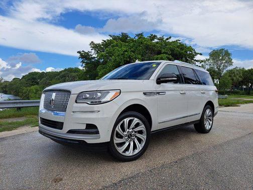 2024 Lincoln Navigator Reserve