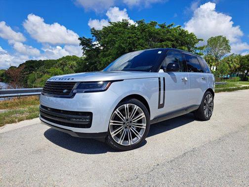 2025 Land Rover Range Rover P400 SE