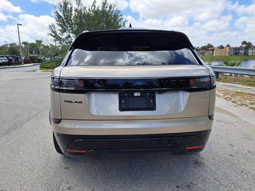 2026 Land Rover Range Rover Velar P400 Autobiography