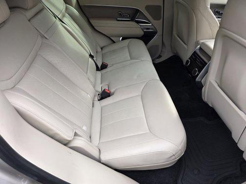 2023 Land Rover Range Rover P400 SE