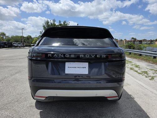 Varesine Blue Metallic 2026 Land Rover Range Rover Velar P250 S