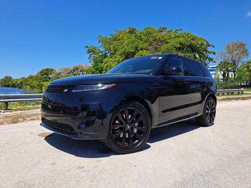 2025 Land Rover Range Rover Sport SE