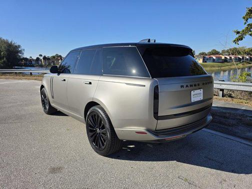 2024 Land Rover Range Rover P400 SE