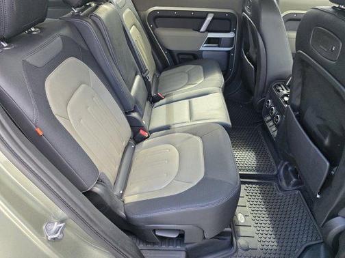 2022 Land Rover Defender 110 X-Dynamic SE