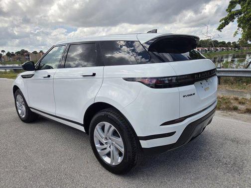 2026 Land Rover Range Rover Evoque Core S