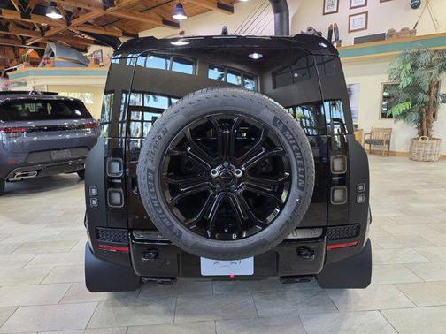 Narvik Black 2026 Land Rover Defender P635 OCTA Black