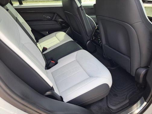 2024 Land Rover Range Rover Sport SE
