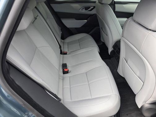 Giola Green Metallic 2026 Land Rover Range Rover Velar P250 S