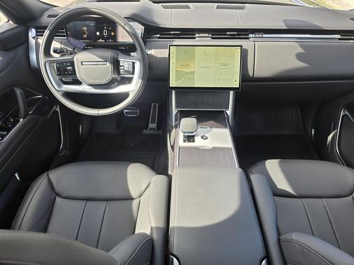 Santorini Black Metallic 2026 Land Rover Range Rover P400 SE