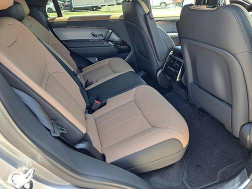 2025 Land Rover Range Rover Sport SE
