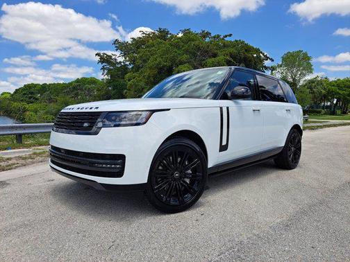2025 Land Rover Range Rover P530 SE 7 Seat