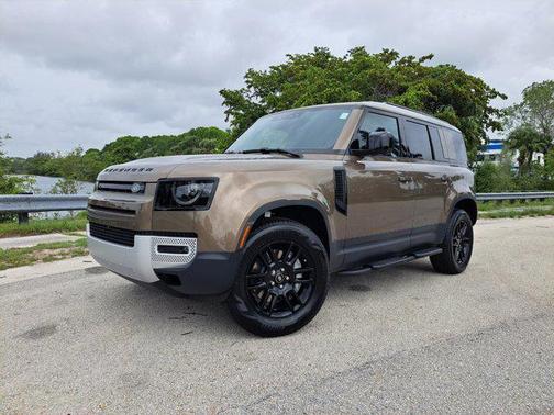 2025 Land Rover Defender 110 P300