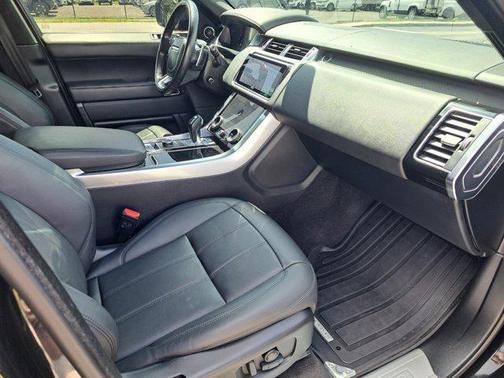 2022 Land Rover Range Rover Sport HSE Silver Edition