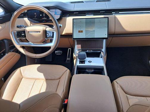 2025 Land Rover Range Rover P400 SE